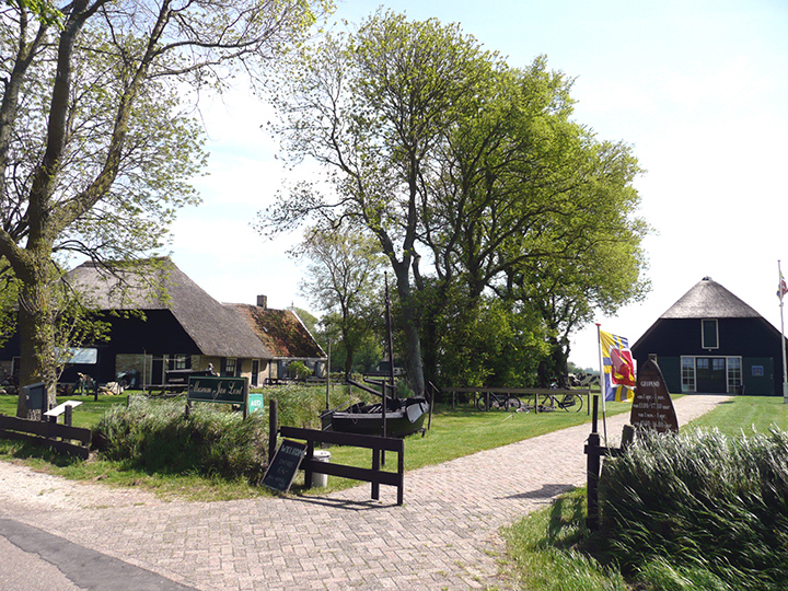 Afbeelding van het Wieringer Eilandmuseum 'Jan Lont', ivm de Feestfair op 30 november, adres Stroeërweg 39, 1771 EE Hippolytushoef (Stroe)